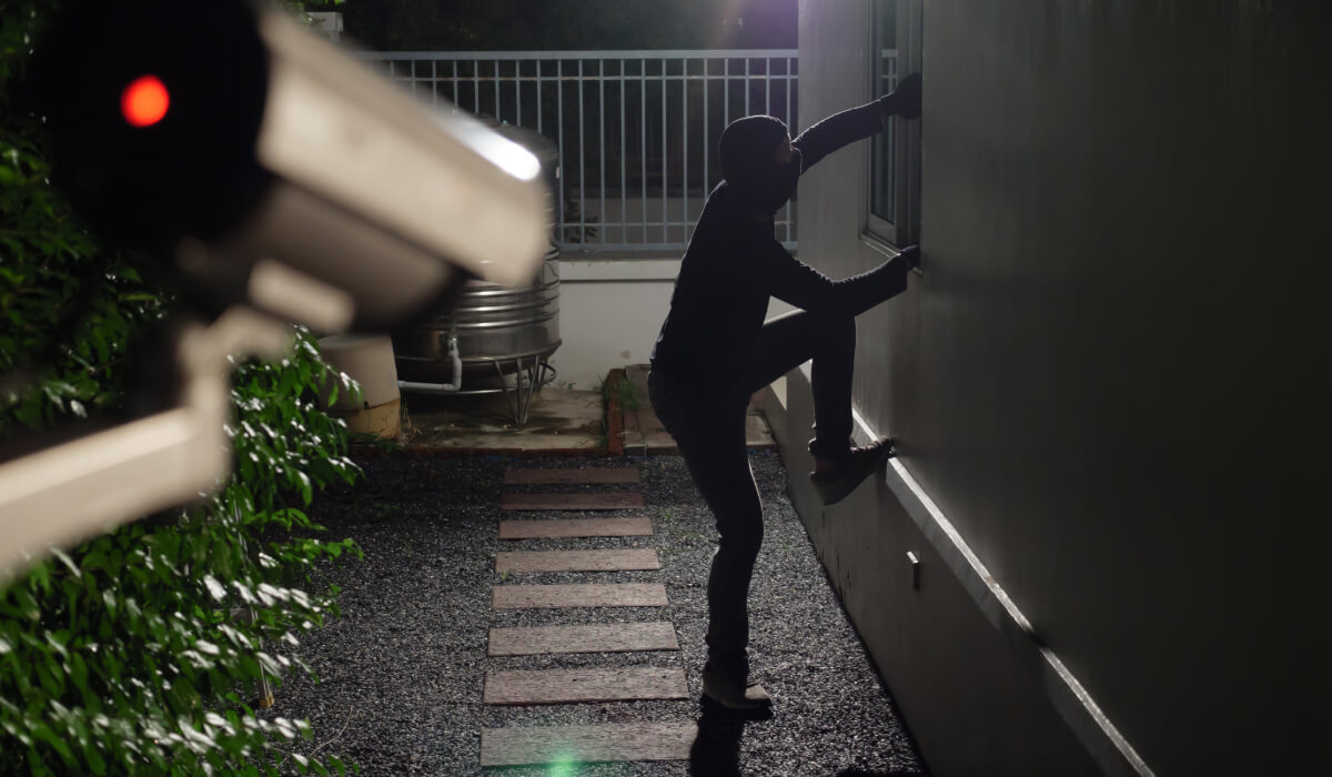 General Security_Keep Your Home Safe While Away_Blog_2