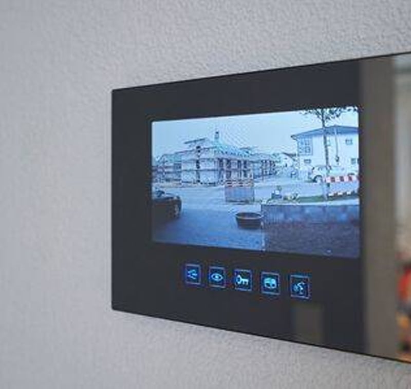 Video-Intercom-on-wall